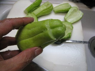 ハヤトウリ灰汁出し